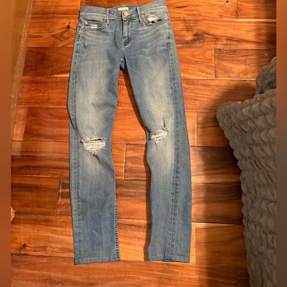 MOTHER The Muse Wild Thing Jeans 24 Distressed Straight Leg Blue Denim (887)